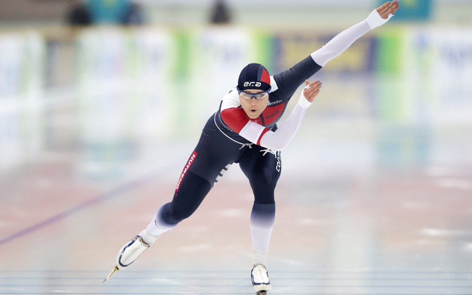 Speed skater Erbanova Makes Her Fans Happy Once Again