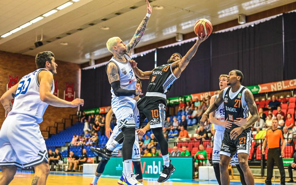 Nová ÉRA nymburského basketbalu – po 15 letech mění klub název i barvu loga